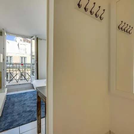Апартаменты My Parisian Terrasse *